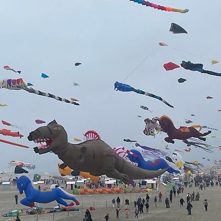 Gite Chti Picard Parking Prive Gratuit Et 100M De La Plage Berck Exterior foto